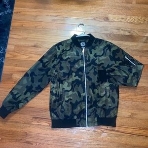 fasion camo bomber jacket- small